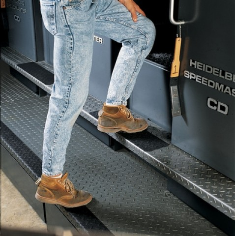 Waterproof Colored Safety Walk Mutisurface Using Anti Slip Rubber Tape For Kindergartens